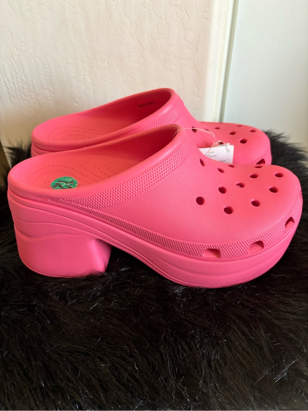 NWT Crocs Women’s Pink Platform Siren Clog, Size 12